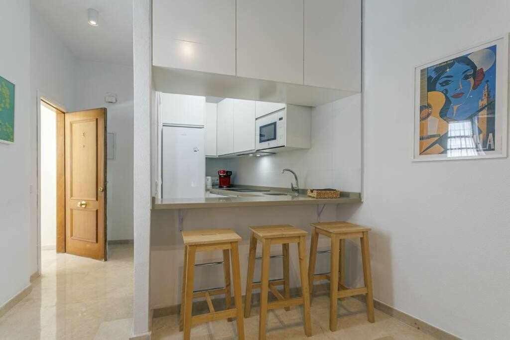 Ferienwohnung Santa Cruz Parking Incluido Sevilla Exterior foto